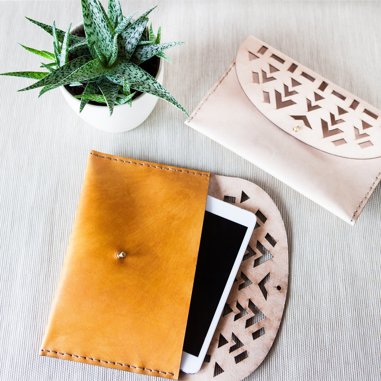 NØA + GINGER | Ndebele Case - Small